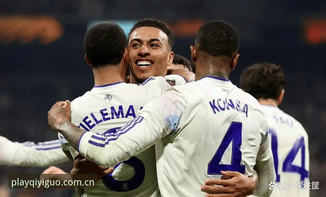 维拉3-0完胜弗赖堡夺欧联杯冠军，埃梅里创多项纪录成最大赢家